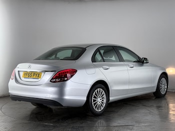 Used Mercedes-Benz C Class 2015 for sale - 77945252: Photo