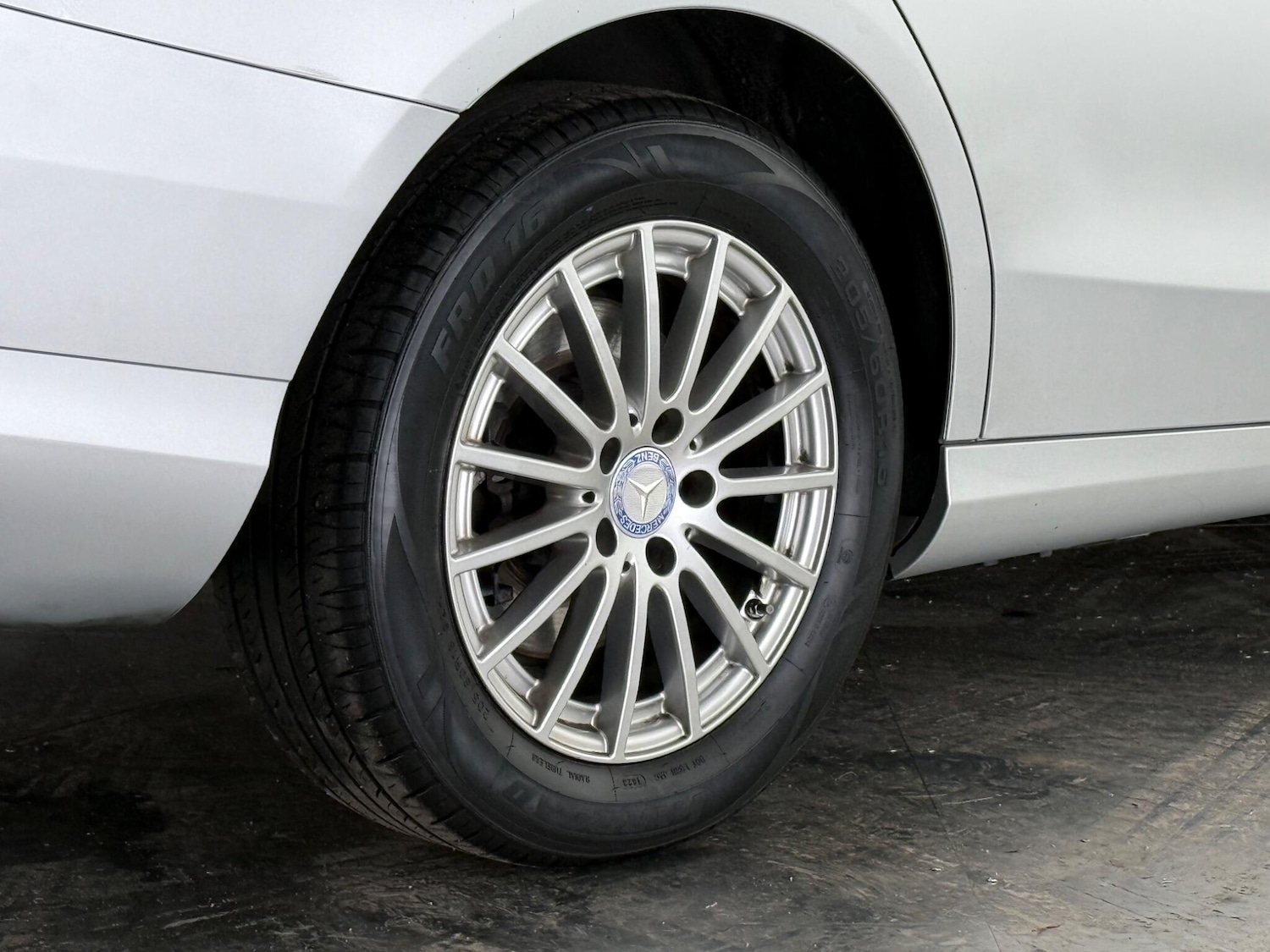 Used Mercedes-Benz C Class 2015 for sale - 77945252: Photo 6