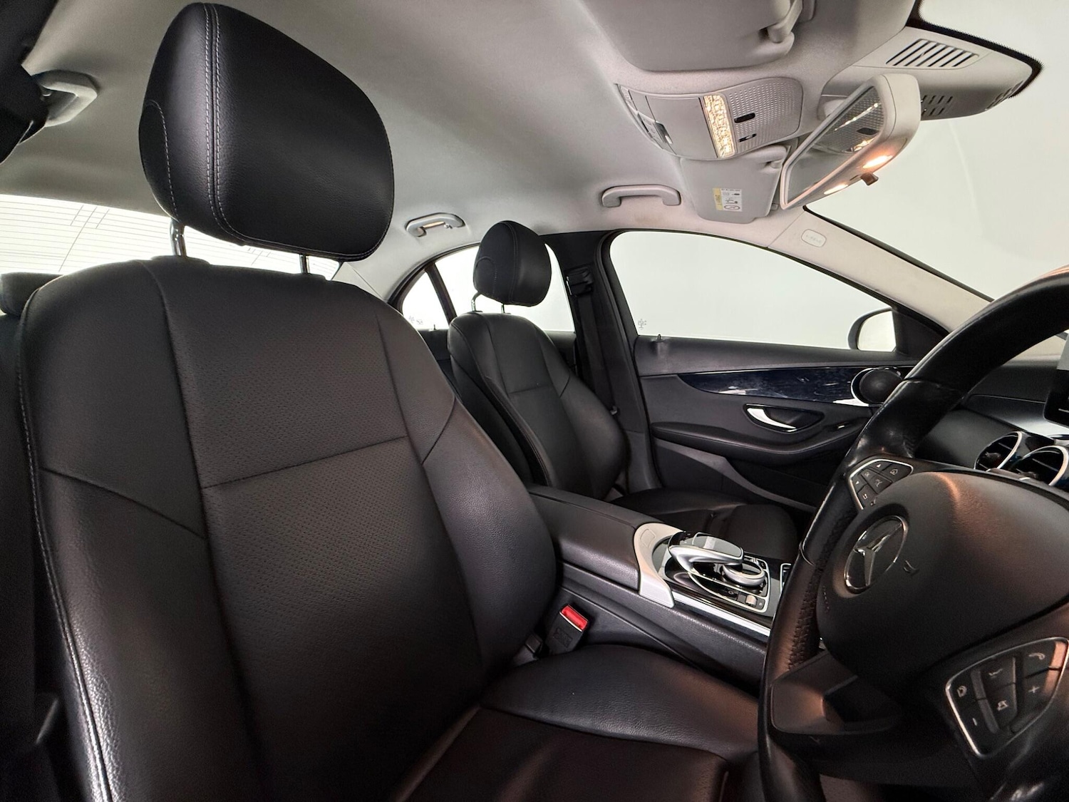 Used Mercedes-Benz C Class 2015 for sale - 77945252: Photo 9