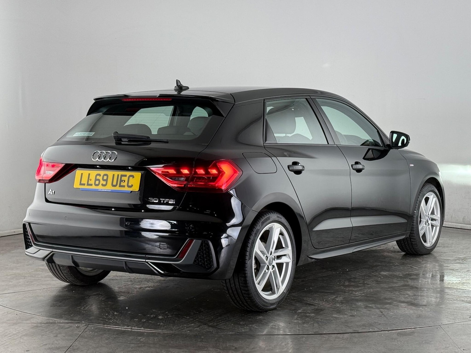 Used Audi A1 2019 for sale - 77260321: Photo 6