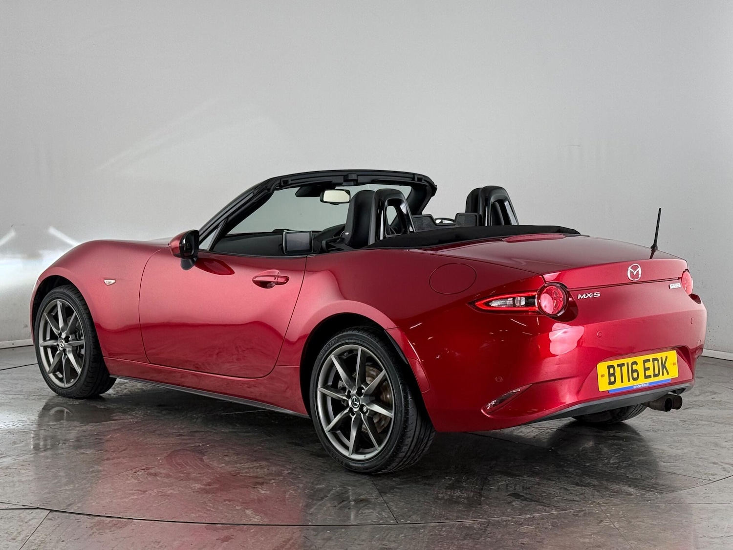 Used Mazda MX-5 2016 for sale - 76468355: Photo 5
