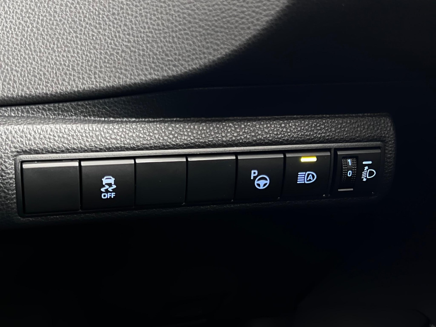 Used Toyota Corolla for sale - 76468716: Photo 37