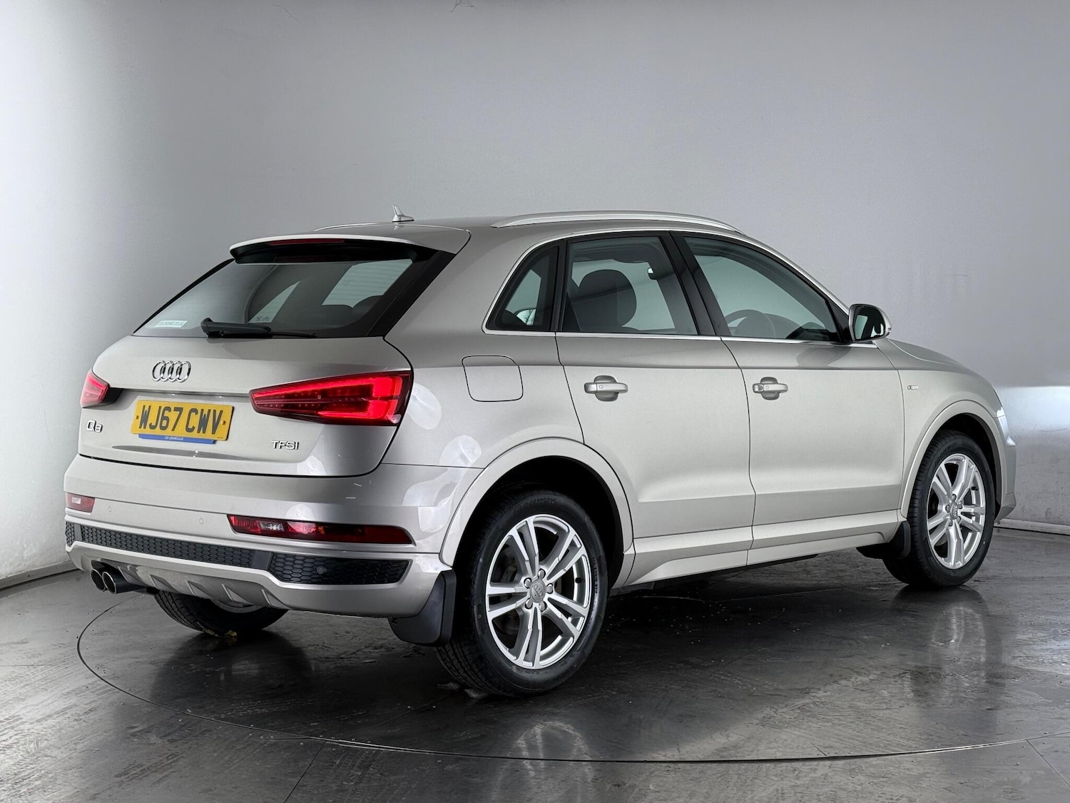 Used Audi Q3 2017 for sale - 77181129: Photo 6