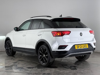 Used Volkswagen T-Roc 2021 for sale - 77754479: Photo