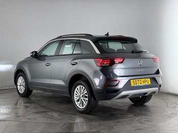 Used Volkswagen T-Roc 2022 for sale - 77371805: Photo