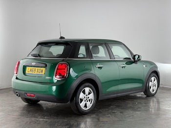 Used MINI Hatch 2019 for sale - 76976149: Photo