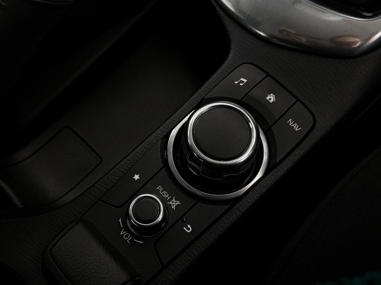 Used Mazda Mazda2 for sale - 76468127: Photo 32