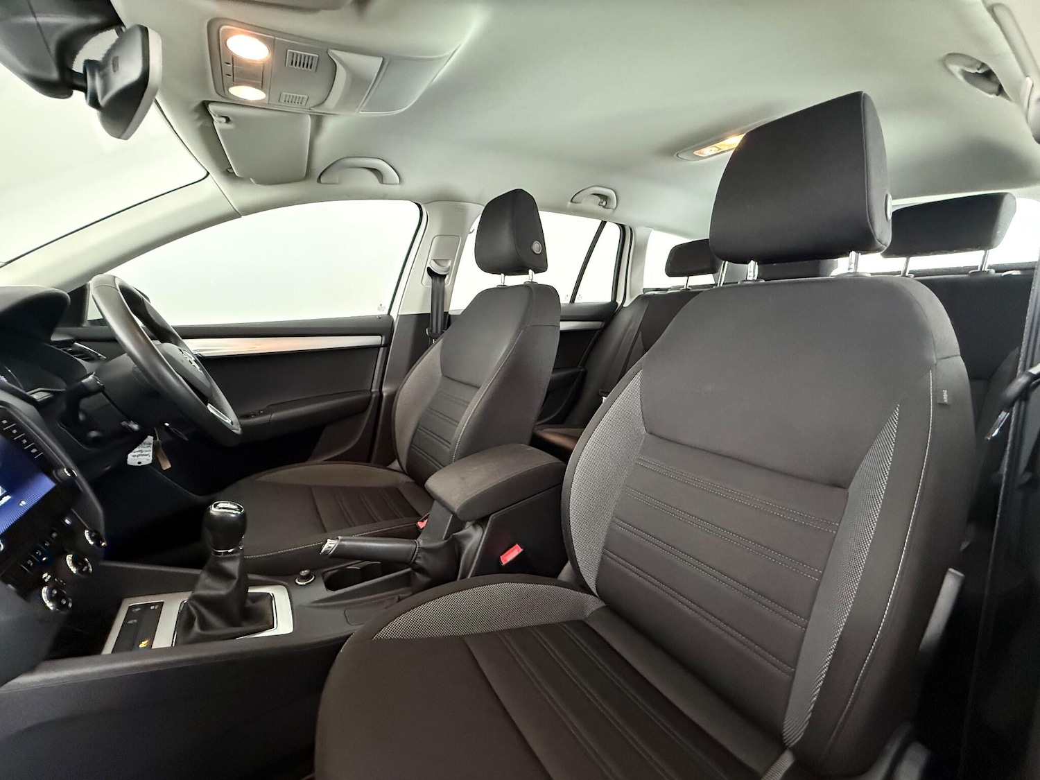 Used Skoda Octavia 2019 for sale - 77243402: Photo 11