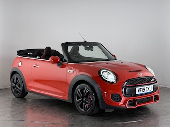 Used MINI Convertible 2019 for sale - 76468223: Photo