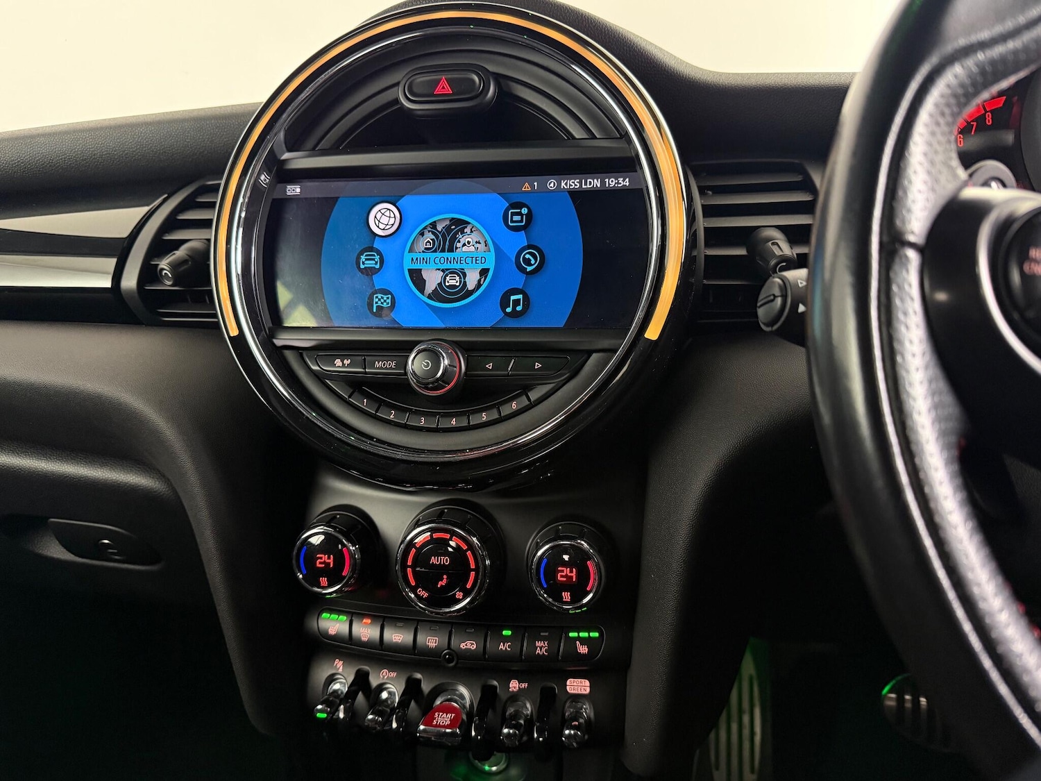 Used MINI Convertible 2019 for sale - 76468223: Photo 52