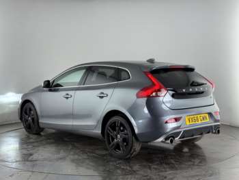 Used Volvo V40 2018 for sale - 74659284: Photo