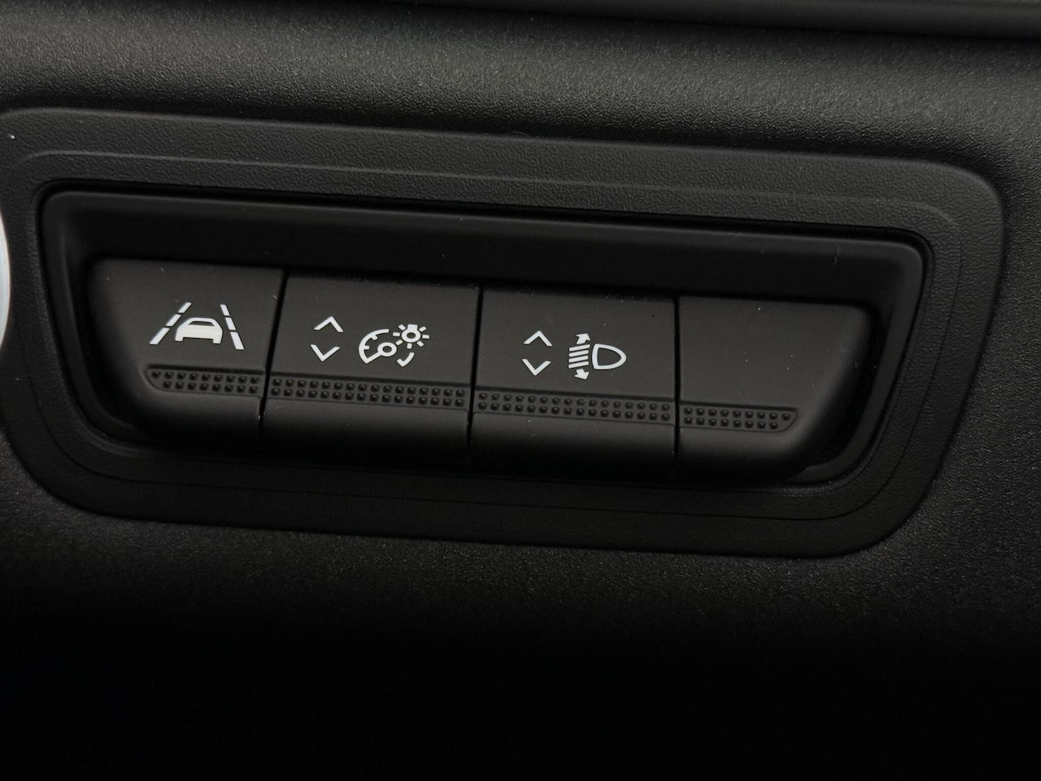 Used Renault Captur 2020 for sale - 76866424: Photo 30