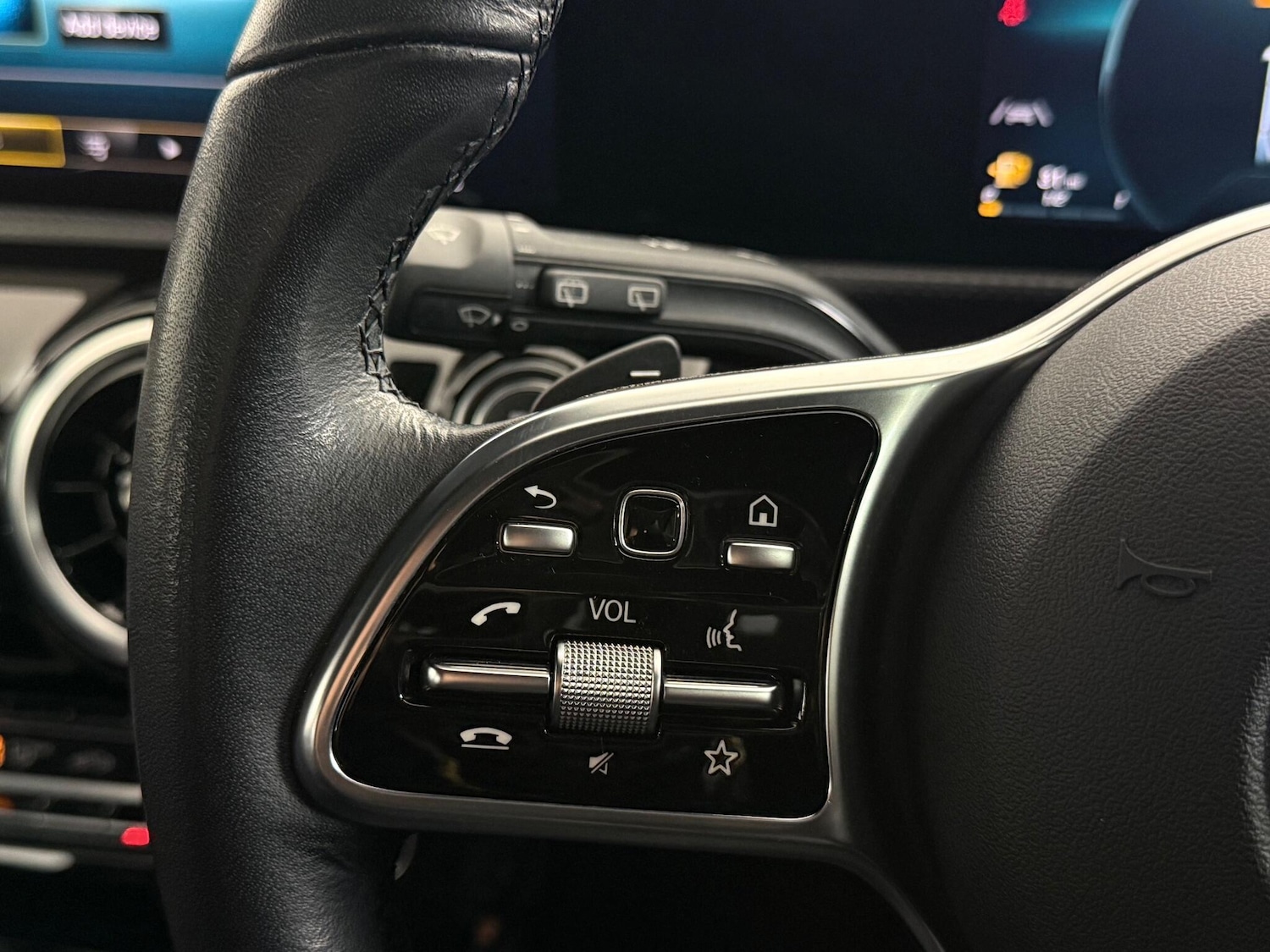 Used Mercedes-Benz A-Class 2019 for sale - 76728701: Photo 24