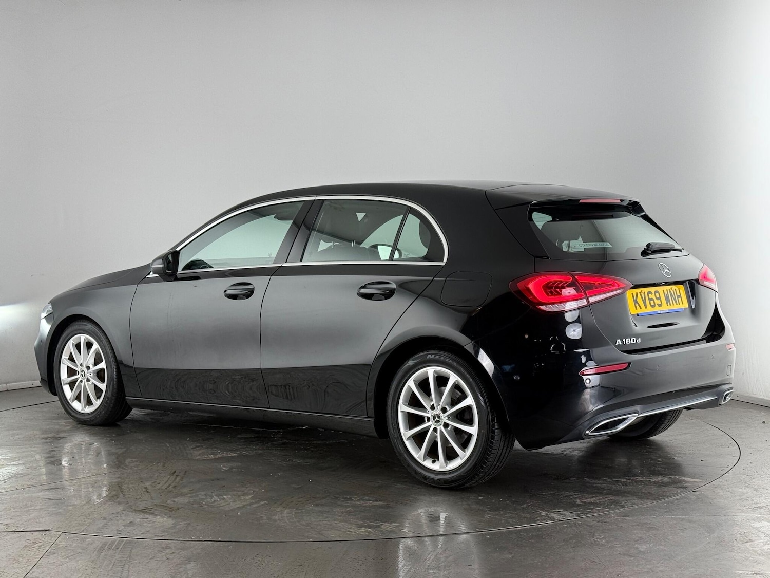 Used Mercedes-Benz A-Class 2019 for sale - 76728701: Photo 5