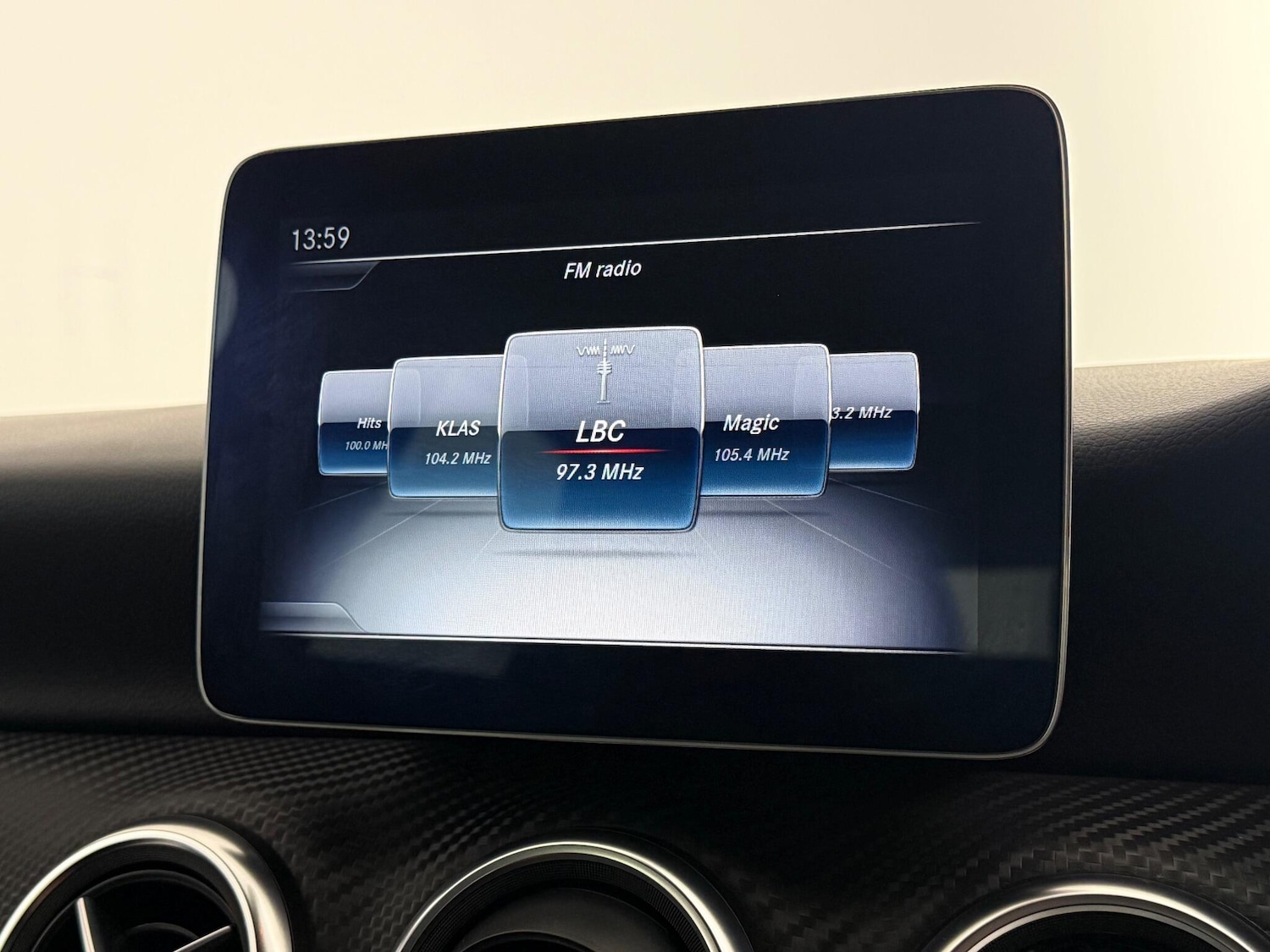 Used Mercedes-Benz A-Class 2018 for sale - 76468805: Photo 31