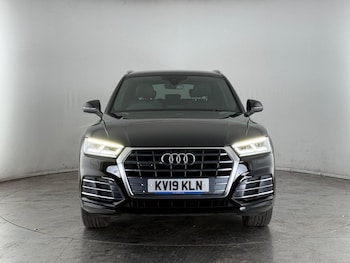 Used Audi Q5 2019 for sale - 75703500: Photo