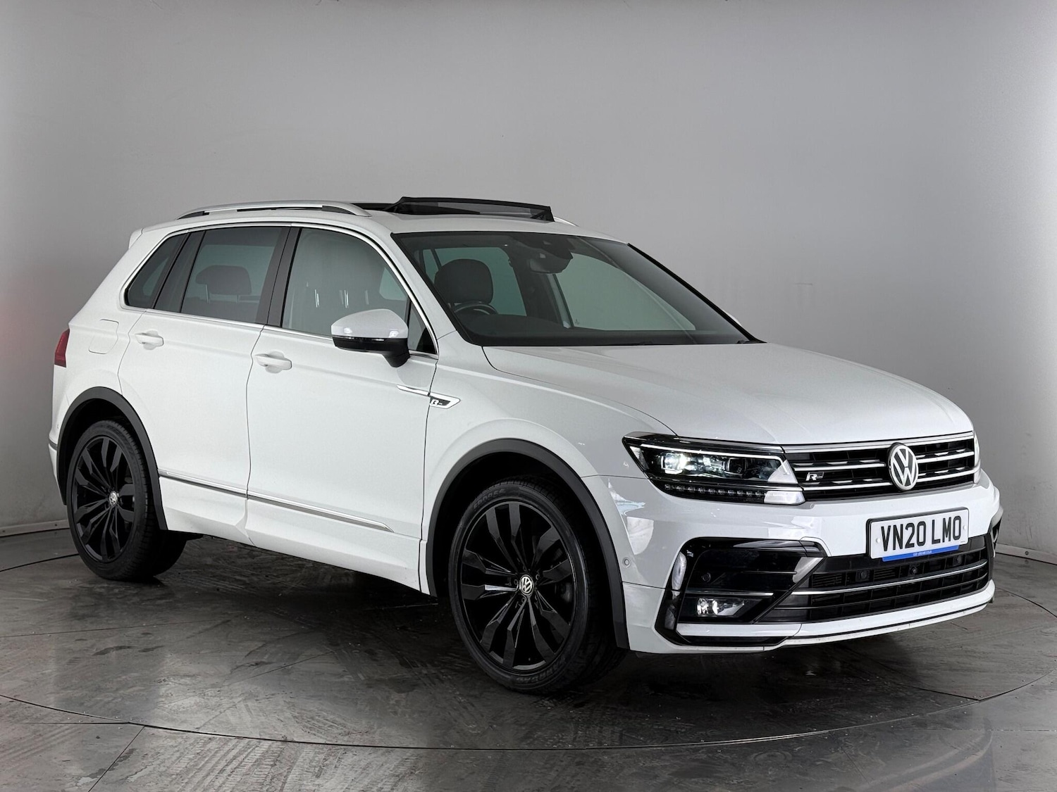 Used Volkswagen Tiguan 2020 for sale - 76468135: Photo 1
