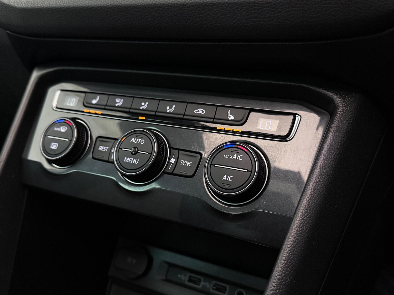 Used Volkswagen Tiguan 2020 for sale - 76468135: Photo 44