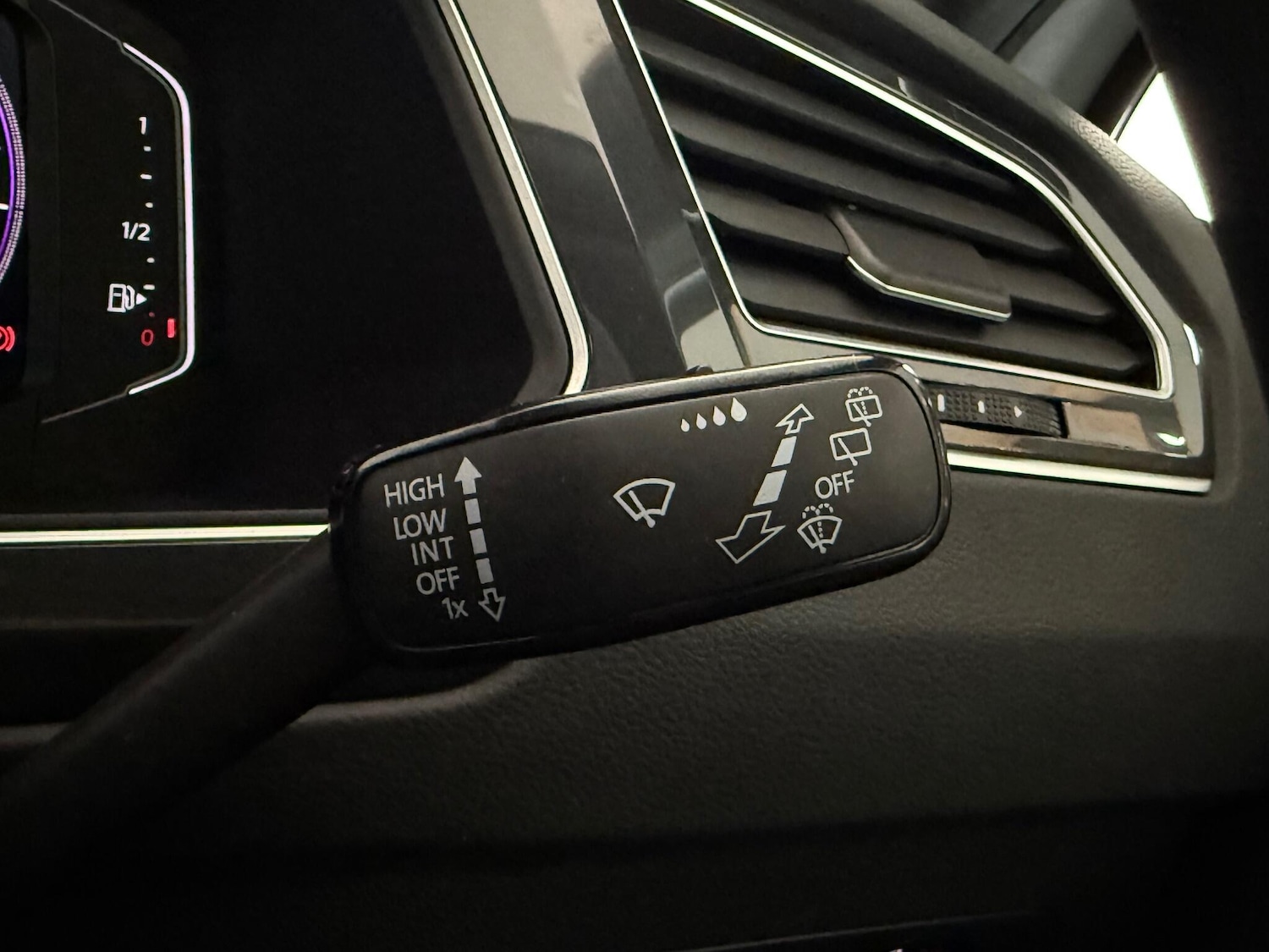 Used Volkswagen Tiguan 2020 for sale - 77222105: Photo 21