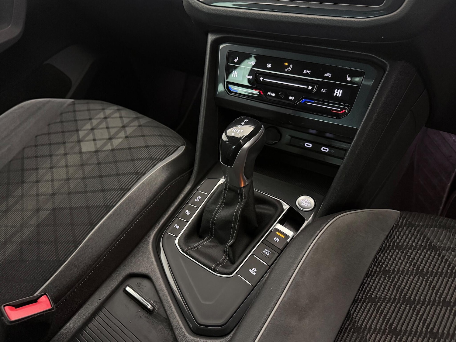 Used Volkswagen Tiguan 2020 for sale - 77222105: Photo 33