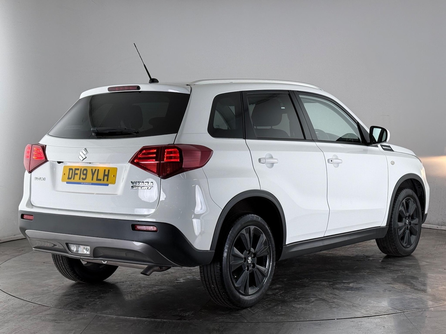 Used Suzuki Vitara 2019 for sale - 77050221: Photo 4