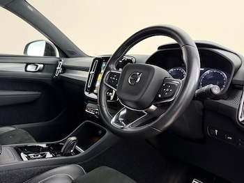 Used Volvo XC40 2020 for sale - 79248893: Photo