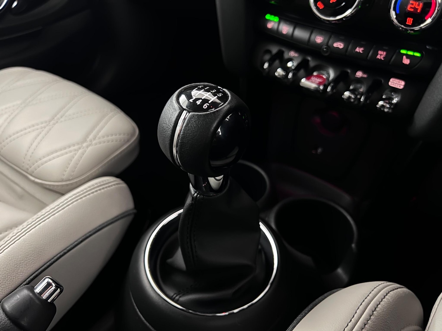 Used MINI Hatch 2019 for sale - 76468577: Photo 34