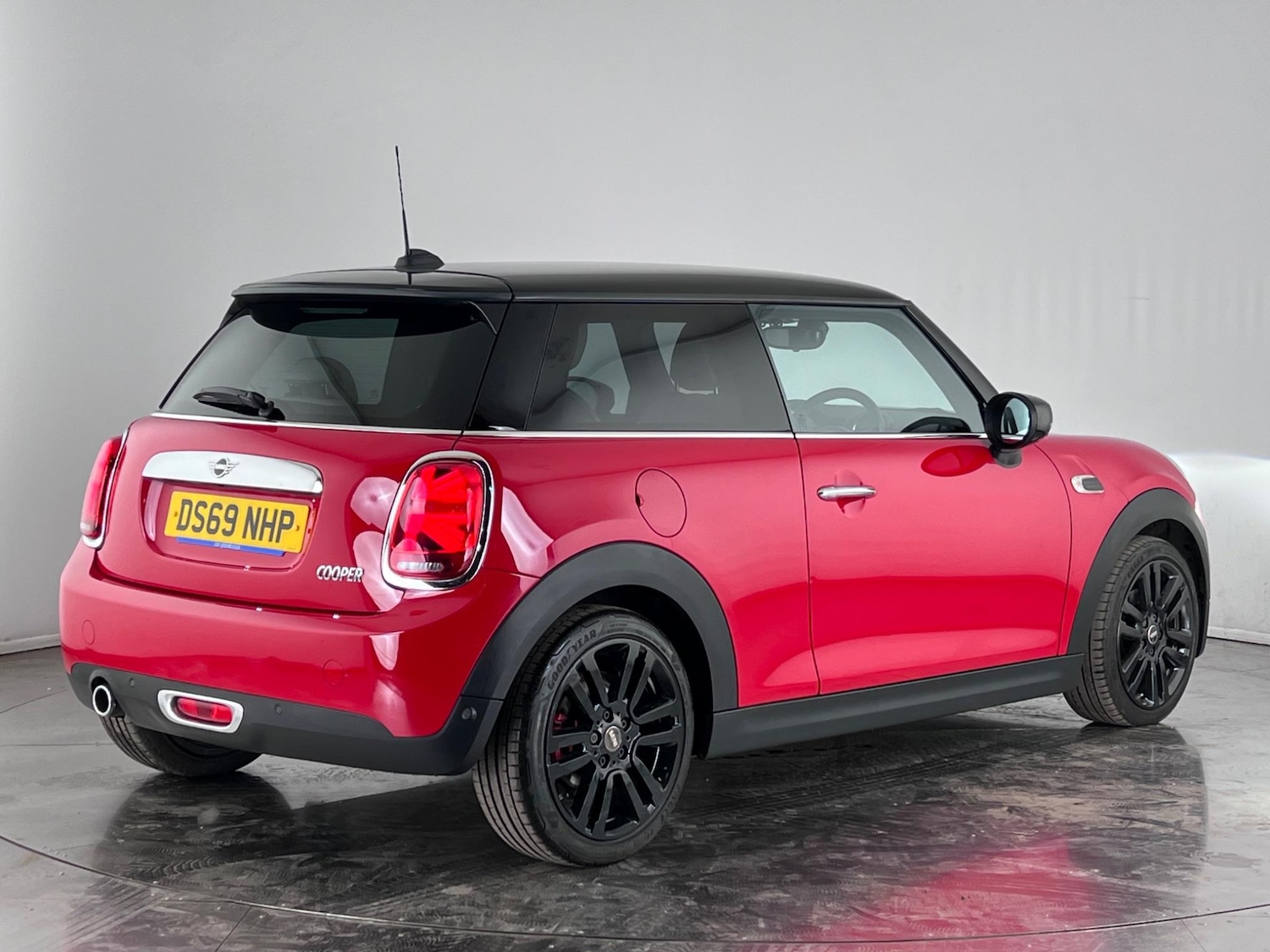 Used MINI Hatch 2019 for sale - 76468577: Photo 7