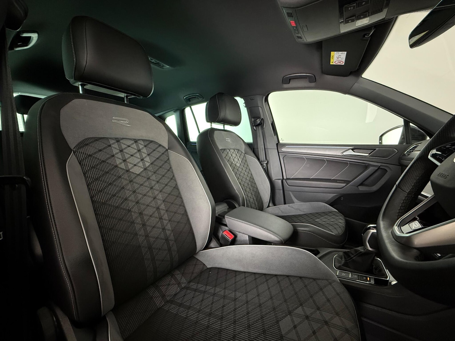 Used Volkswagen Tiguan 2023 for sale - 77647217: Photo 10