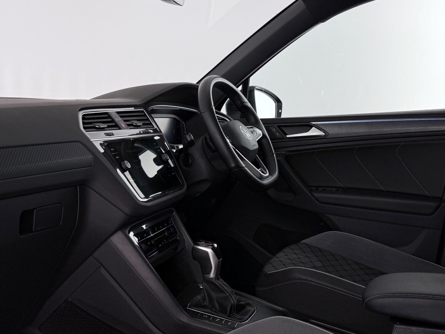 Used Volkswagen Tiguan 2023 for sale - 77647217: Photo 16