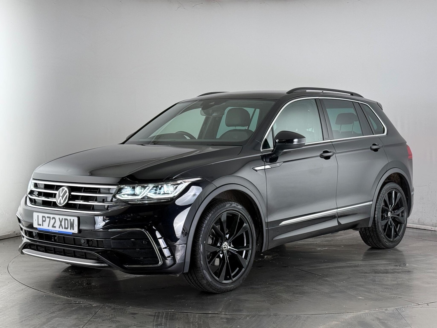 Used Volkswagen Tiguan 2023 for sale - 77647217: Photo 3