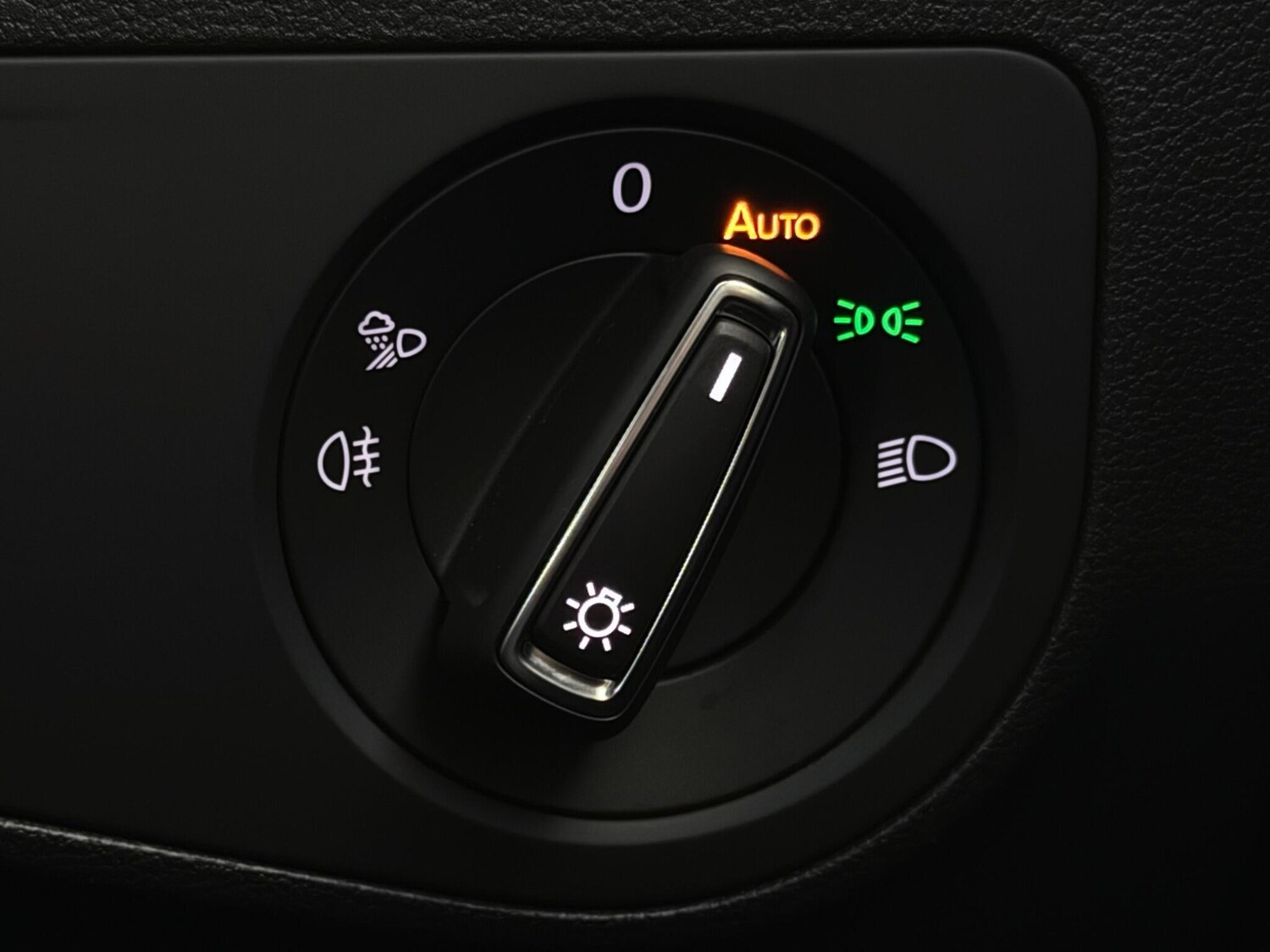 Used Volkswagen Tiguan 2023 for sale - 77647217: Photo 34