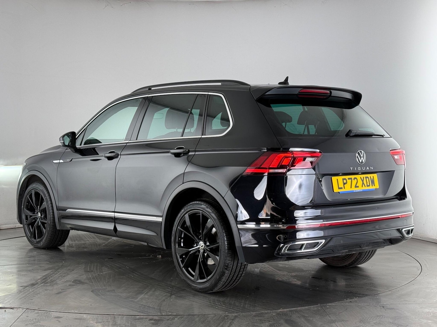 Used Volkswagen Tiguan 2023 for sale - 77647217: Photo 4