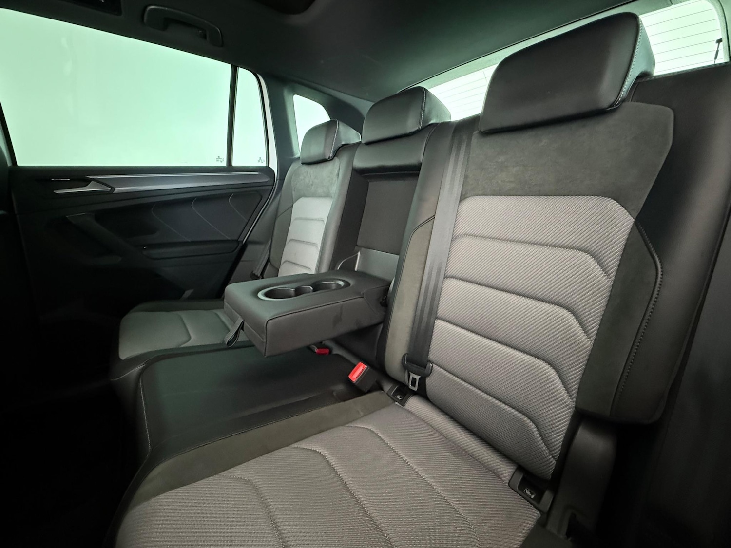 Used Volkswagen Tiguan 2020 for sale - 76850070: Photo 19