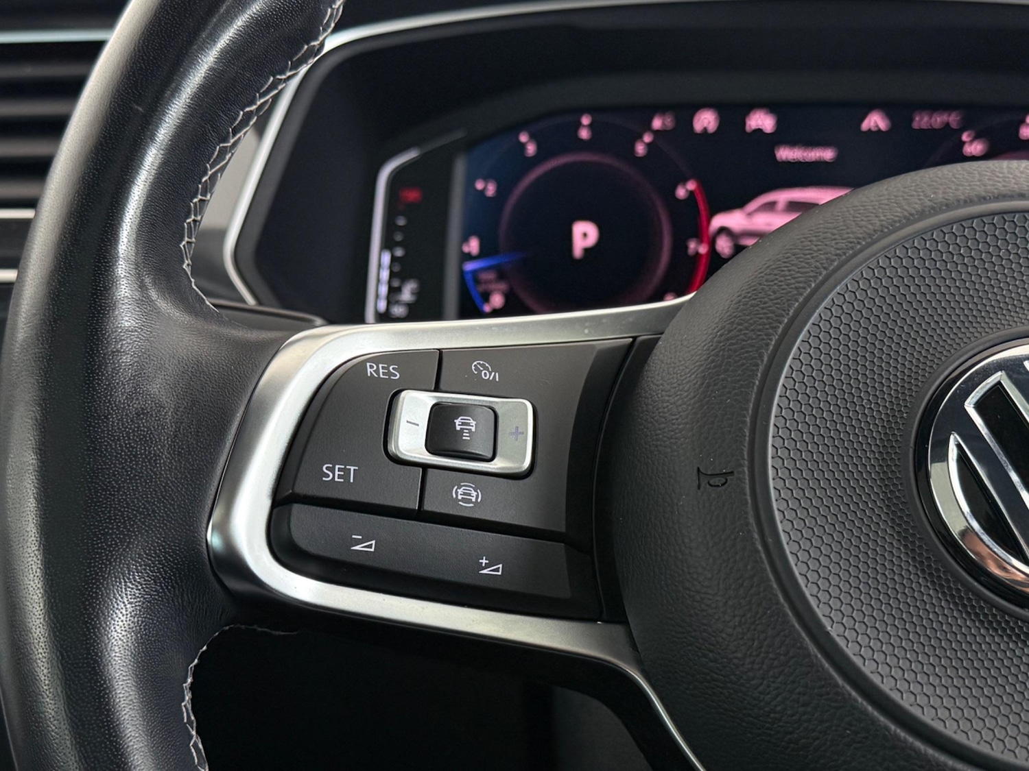 Used Volkswagen Tiguan 2020 for sale - 76850070: Photo 27