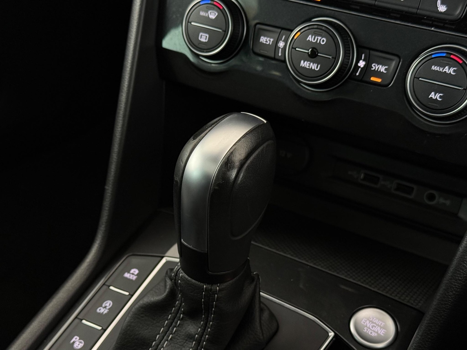 Used Volkswagen Tiguan 2020 for sale - 76850070: Photo 46