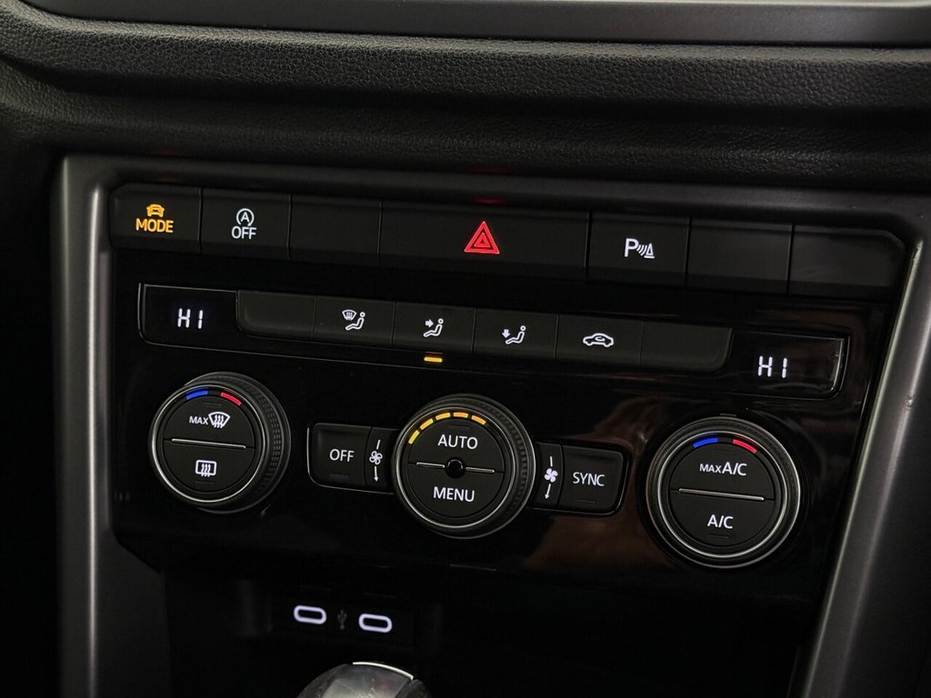 Used Volkswagen T-Roc 2021 for sale - 76386142: Photo 41