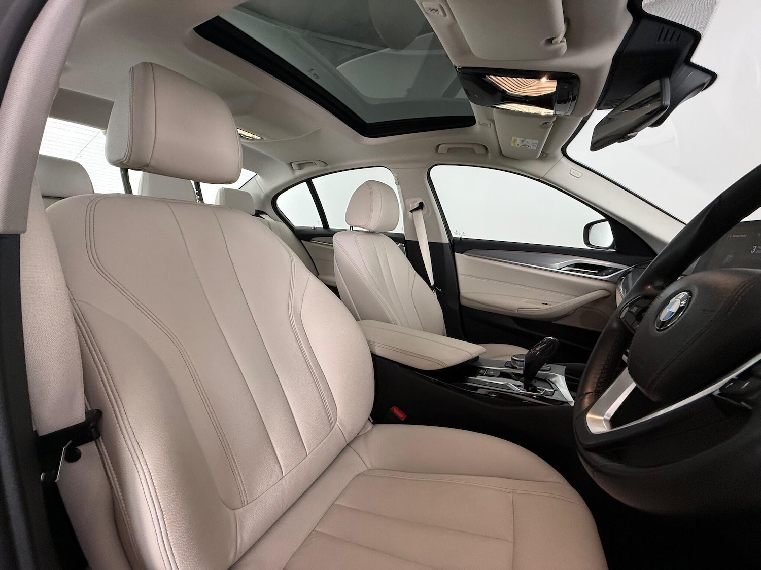 Used BMW 5 Series 2018 for sale - 76468705: Photo 14