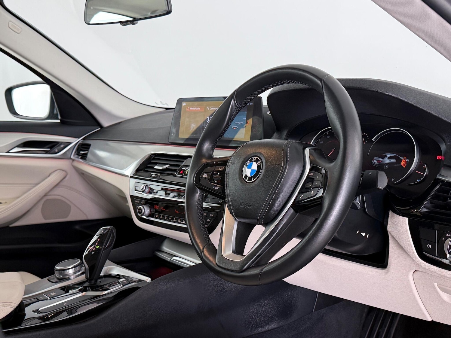 Used BMW 5 Series 2018 for sale - 76468705: Photo 23