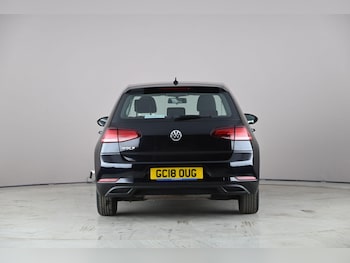 Used Volkswagen Golf 2018 for sale - 78101596: Photo