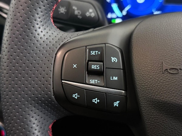 Used Ford Kuga 2022 for sale - 76092683: Photo 29