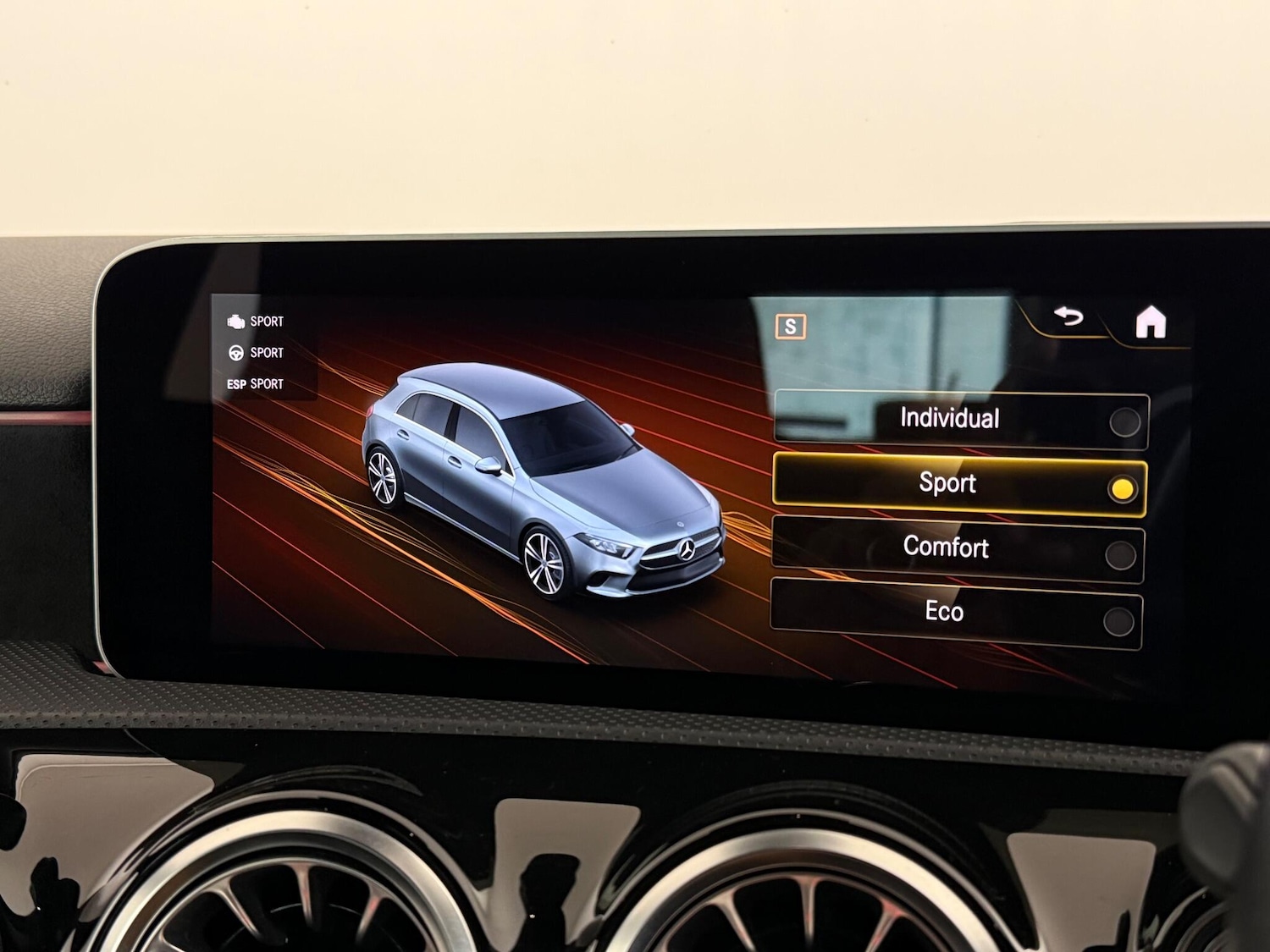 Used Mercedes-Benz A-Class 2020 for sale - 77216561: Photo 27