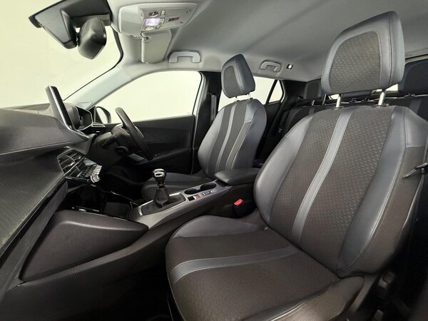 Used Peugeot 2008 2020 for sale - 76241457: Photo 17