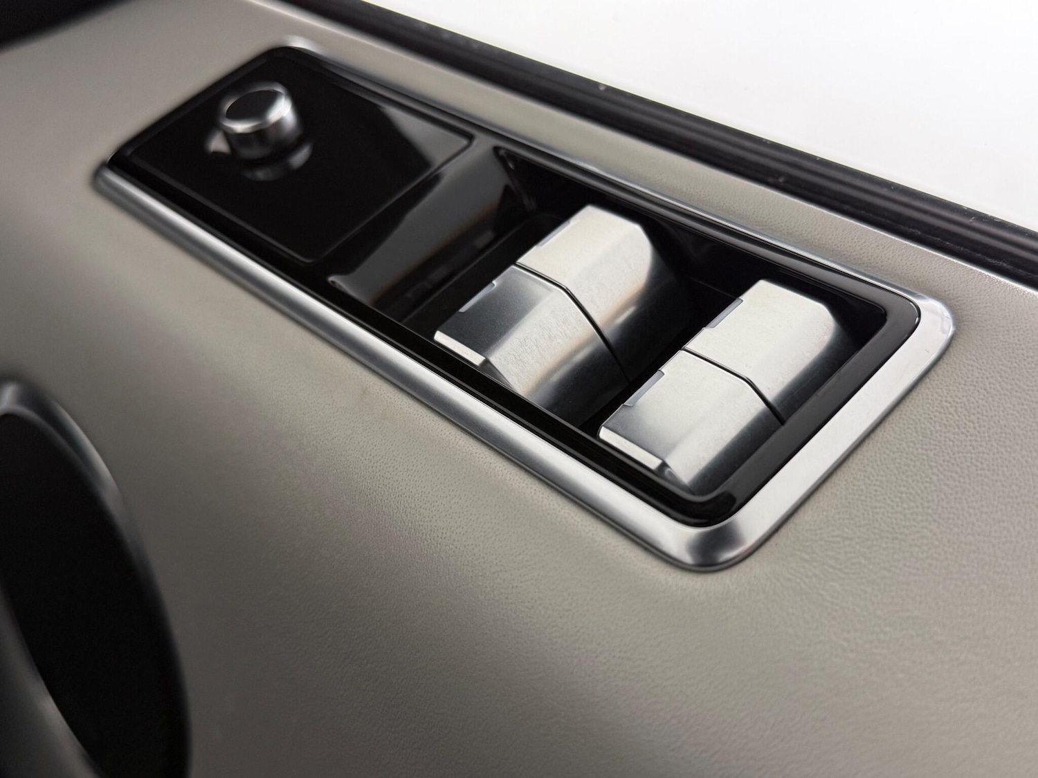 Used Land Rover Range Rover Sport 2018 for sale - 77181220: Photo 35