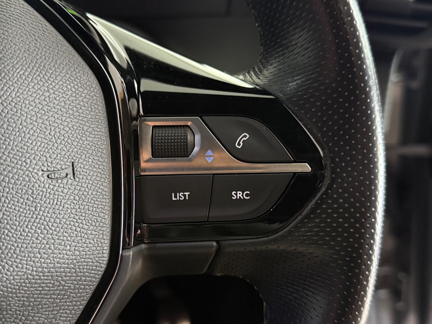 Used Peugeot 208 2021 for sale - 76468227: Photo 19