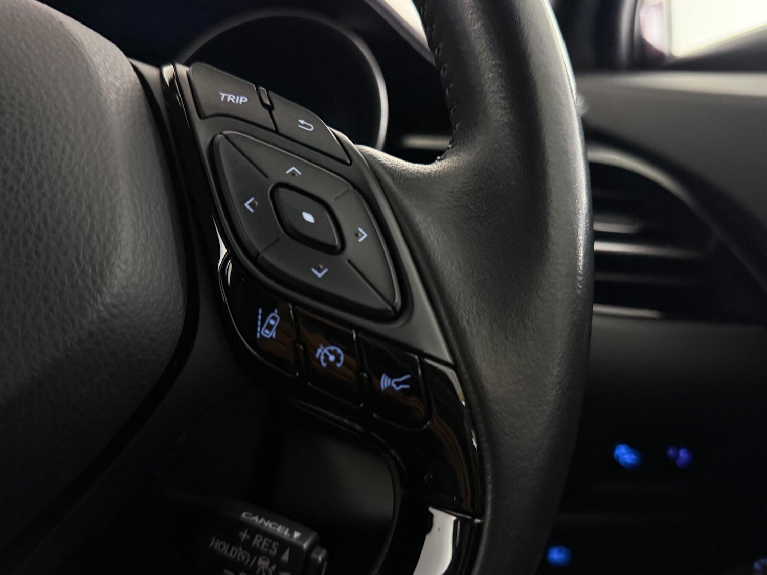 Used Toyota C-HR 2022 for sale - 77222305: Photo 16