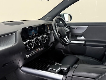 Used Mercedes-Benz GLA 2020 for sale - 79062916: Photo