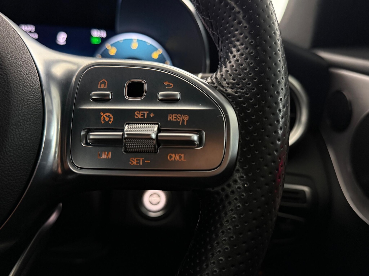 Used Mercedes-Benz C Class 2019 for sale - 77260134: Photo 18