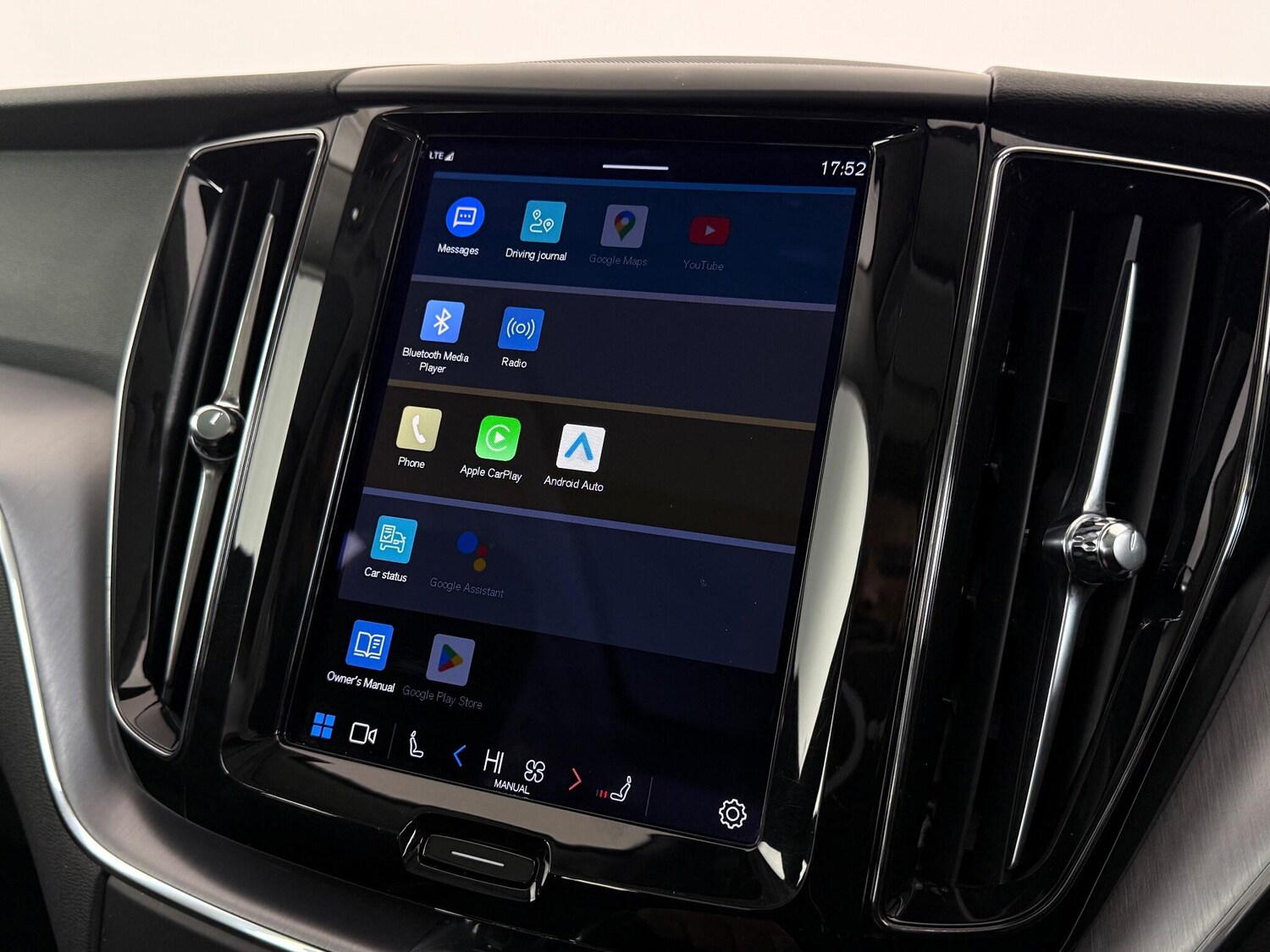 Used Volvo XC60 2021 for sale - 77181205: Photo 27