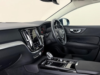Used Volvo V60 2021 for sale - 78662794: Photo